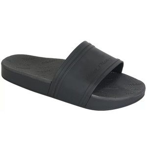 Women’s rider slides